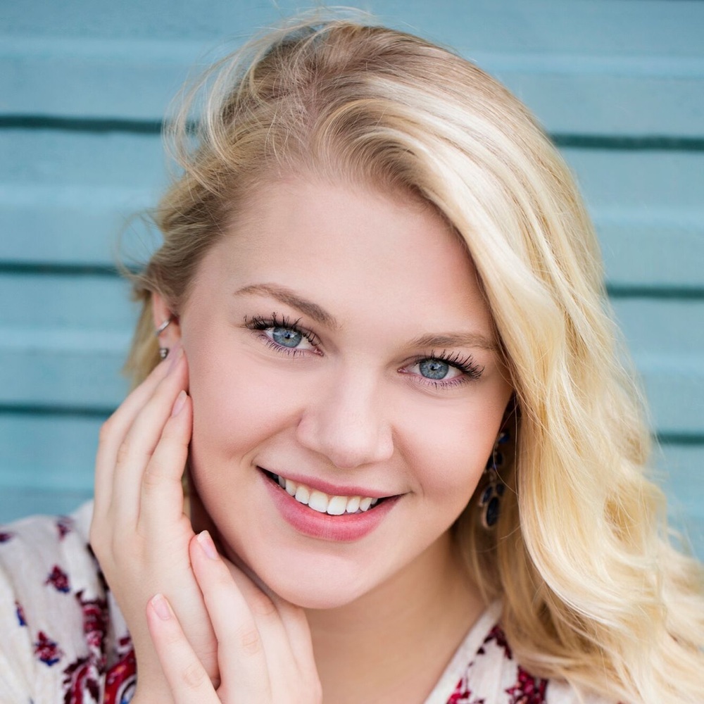 Meet your Posher, Ella